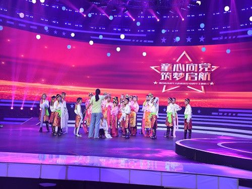 宝兴硗碛藏族学校 民族教育之花绽放荧屏